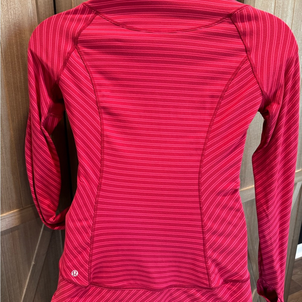 Lululemon Pullover Half Zip - image 5
